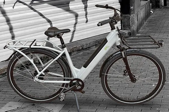 Cycl Carr-E cargo e-bike with oversized rear rack