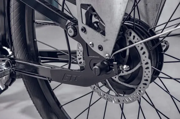 ETT Trayser 2.0 — frame close-up